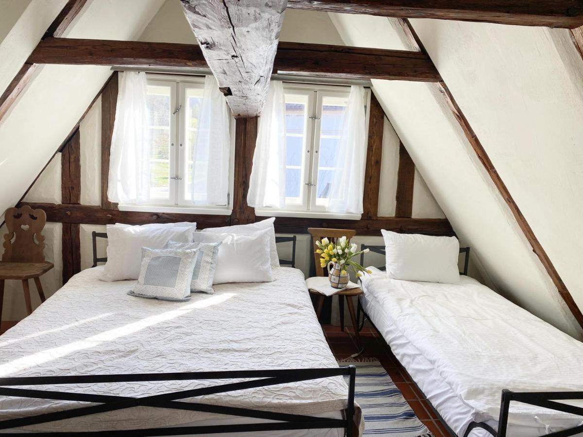 Dom Tkacza Apartman Pieszyce Kültér fotó