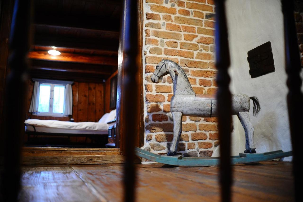 Dom Tkacza Apartman Pieszyce Kültér fotó